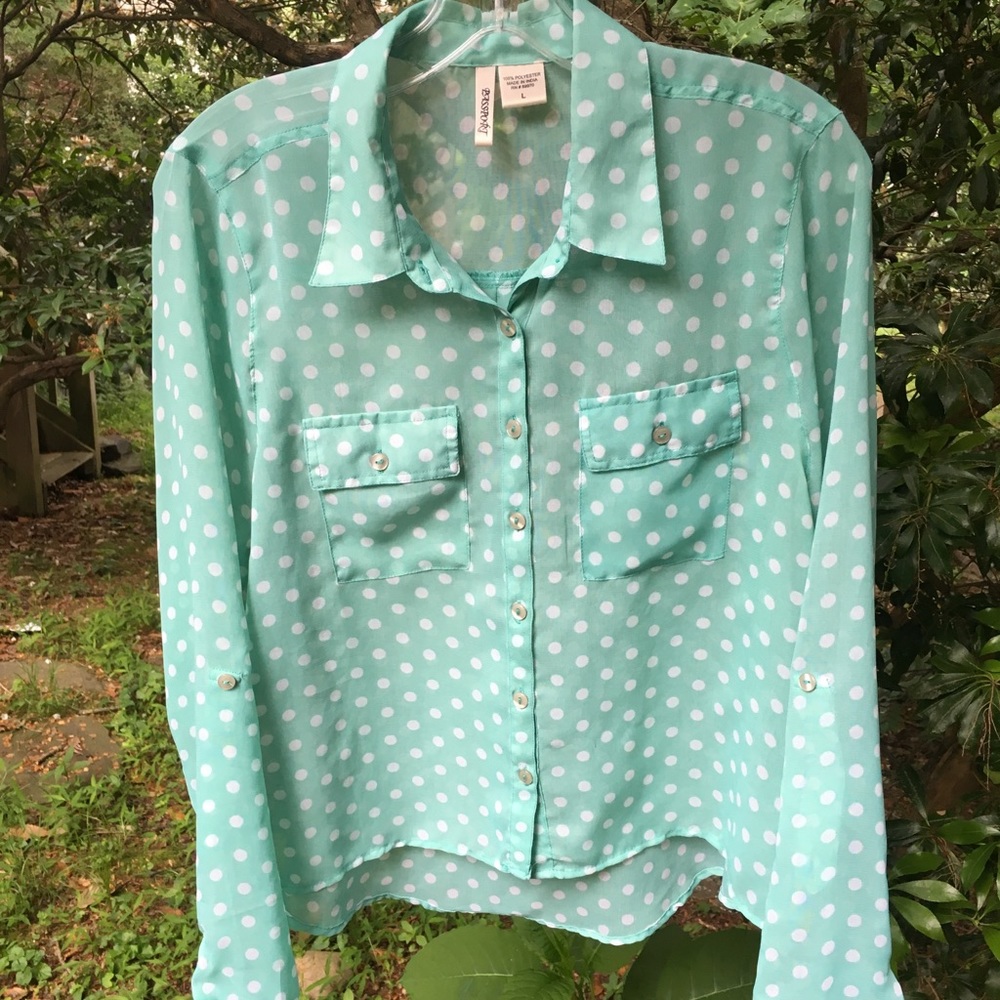 Mint/white polka dot button down top